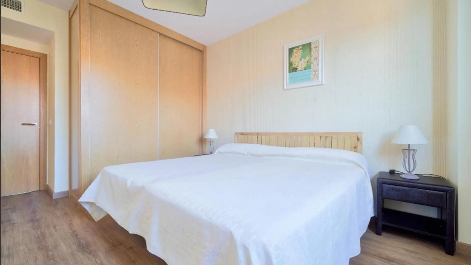 Holidays2Malaga Heroe De Sostoa Con Piscina Junto Estacion Ave Y Playa 0*, Malaga