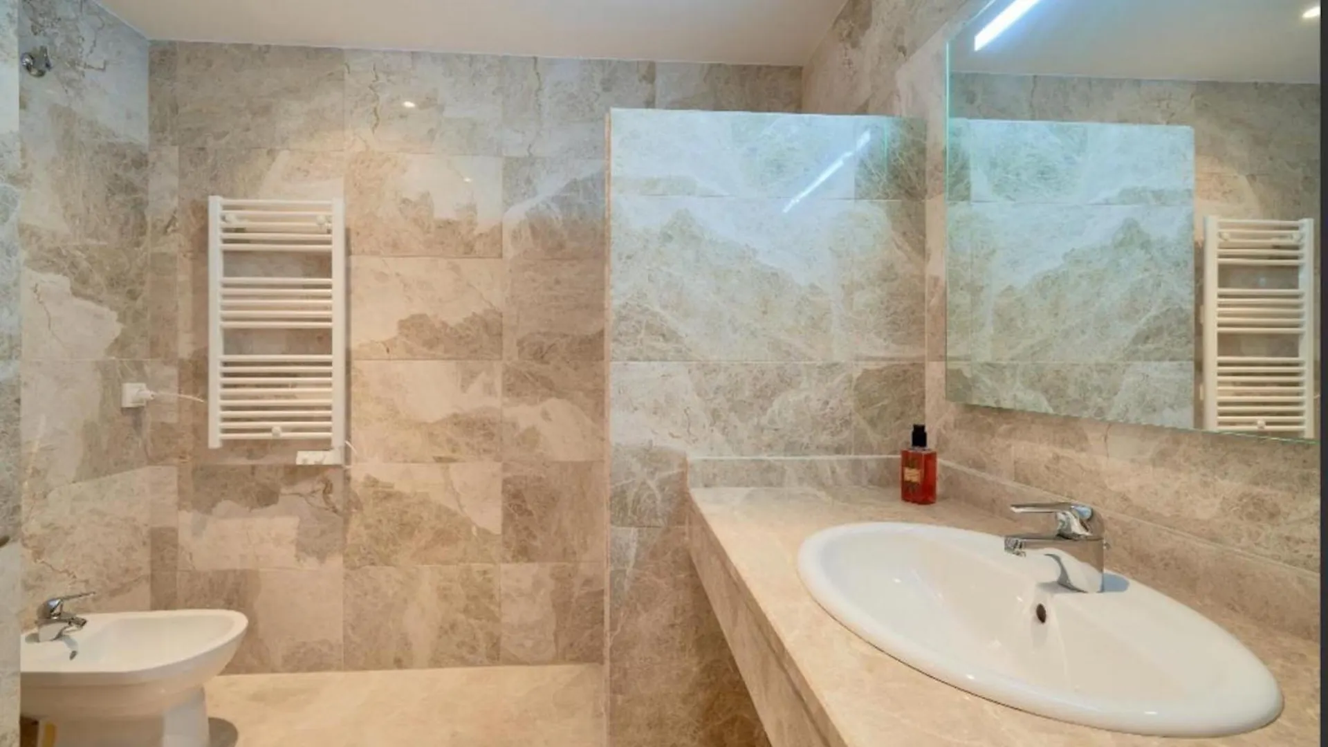 Apartment Holidays2Malaga Heroe De Sostoa Con Piscina Junto Estacion Ave Y Playa